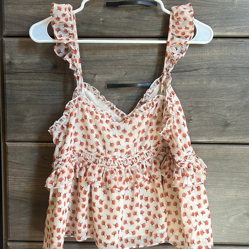 NWT Vici Floral Top - Picture 2 of 3